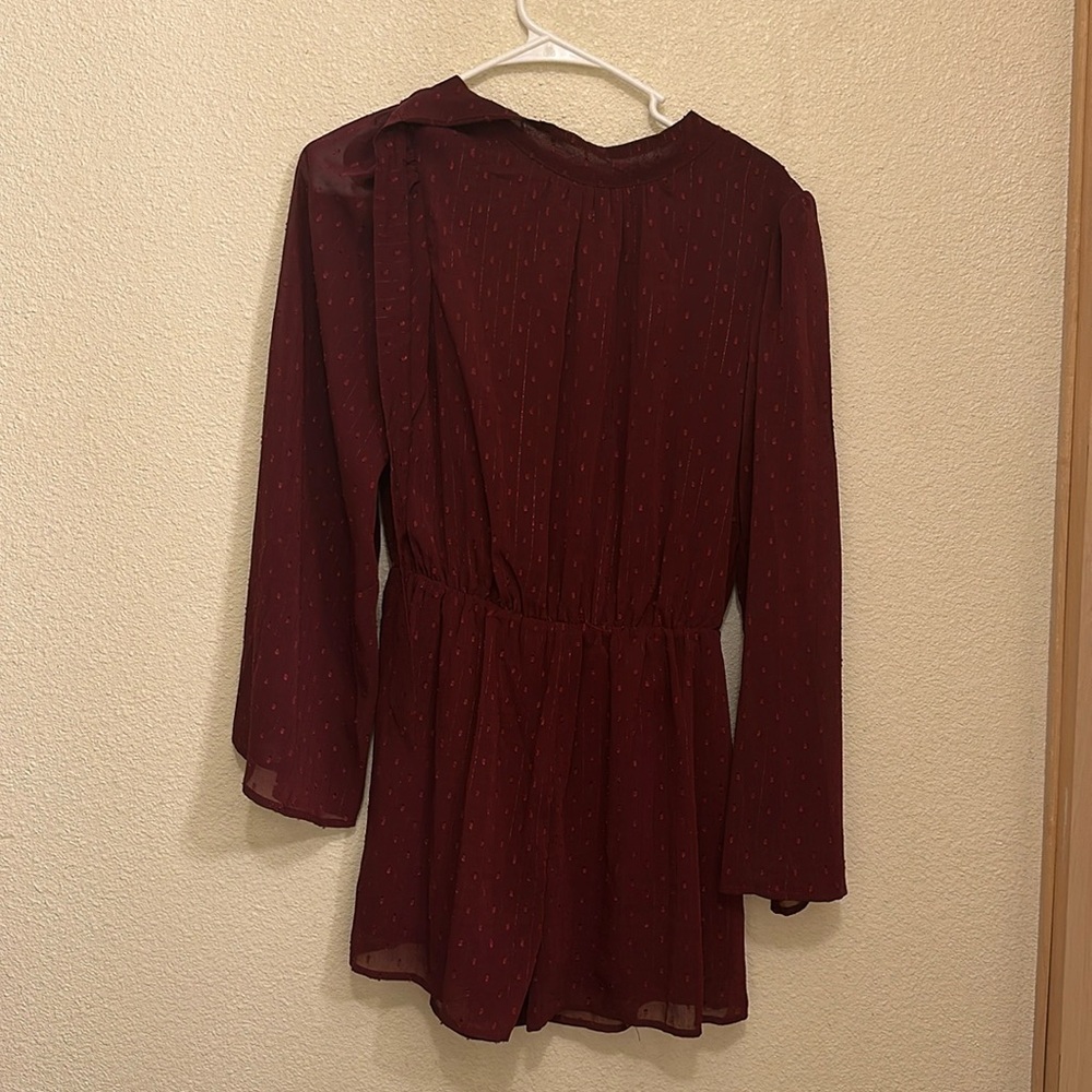 Lulu’s backless romper size xs